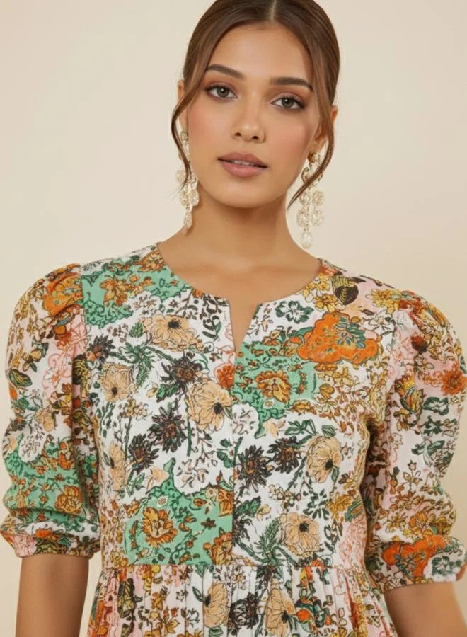 WineRed فستان ميدي بطبقات وطبعة كاملة